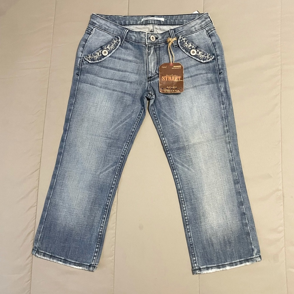 Street Denim Capri Jeans